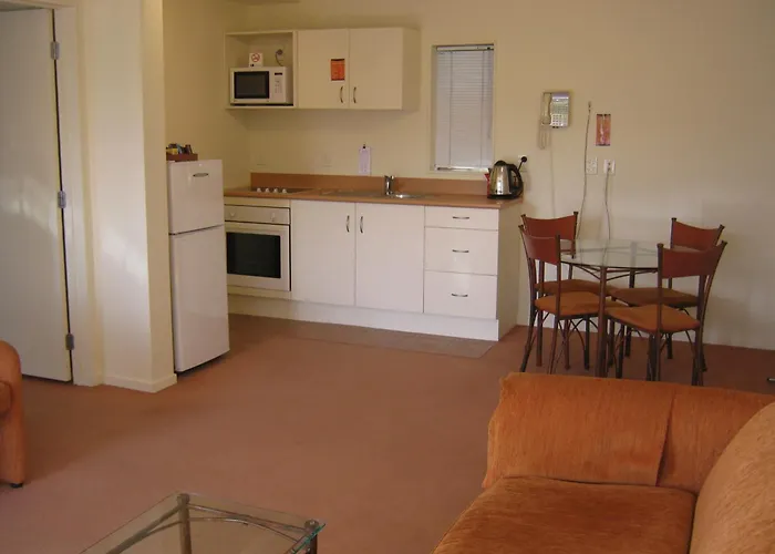 Albany Executive Motor Inn Limited