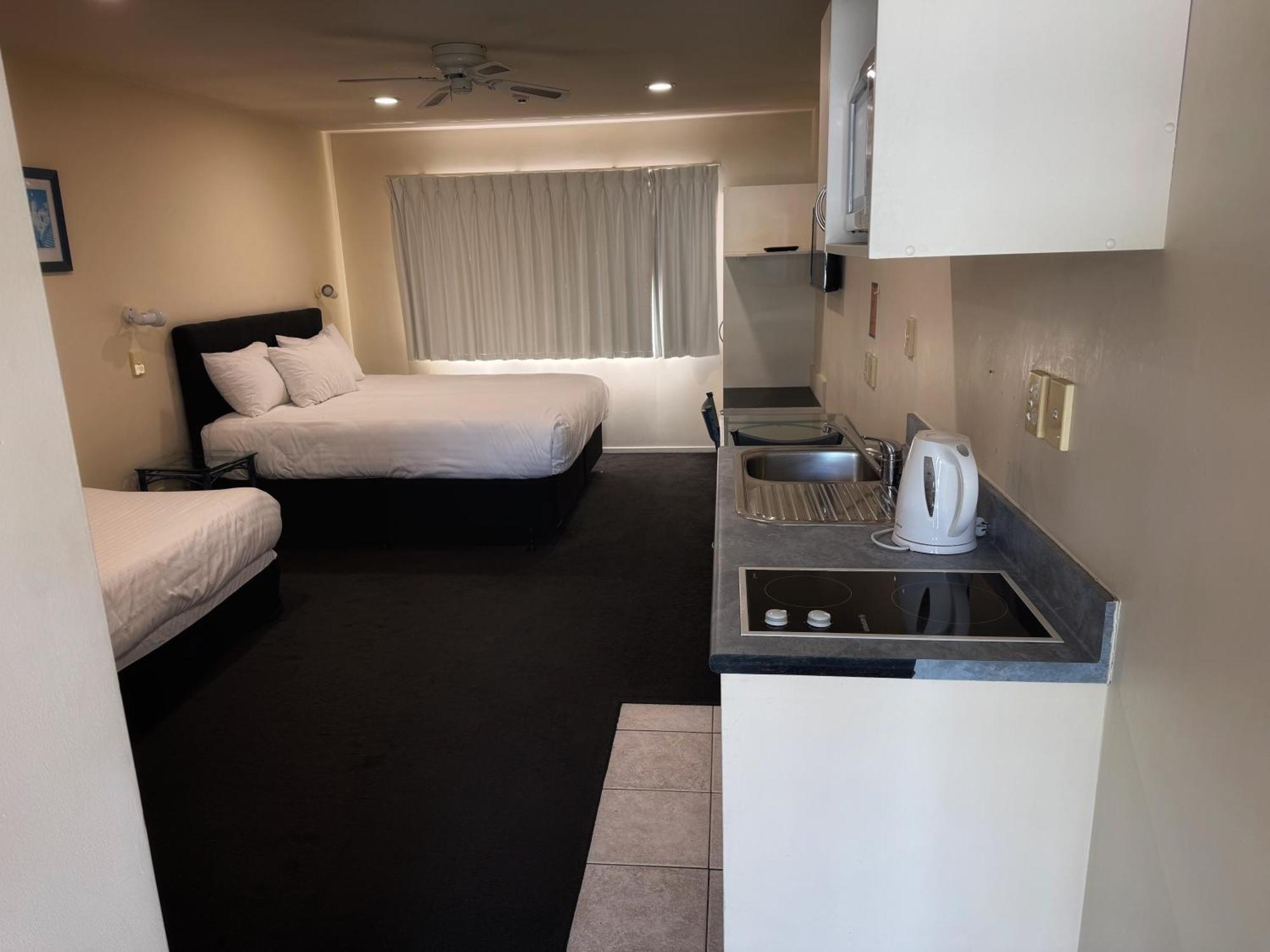 Albany Executive Motor Limited Auckland